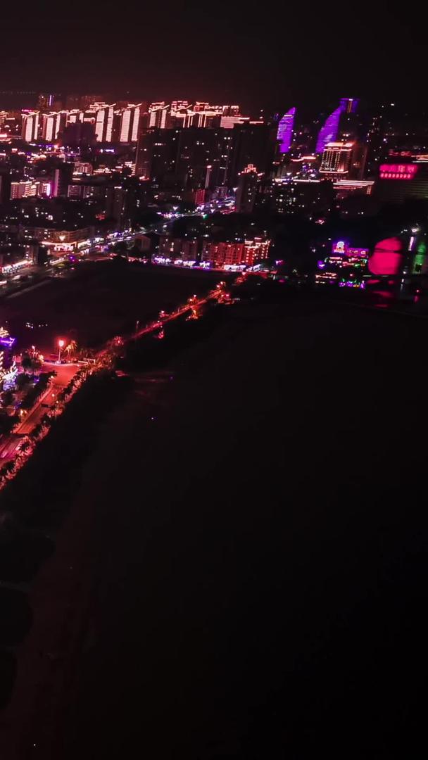 城市夜间延时航拍车流灯光视频的预览图