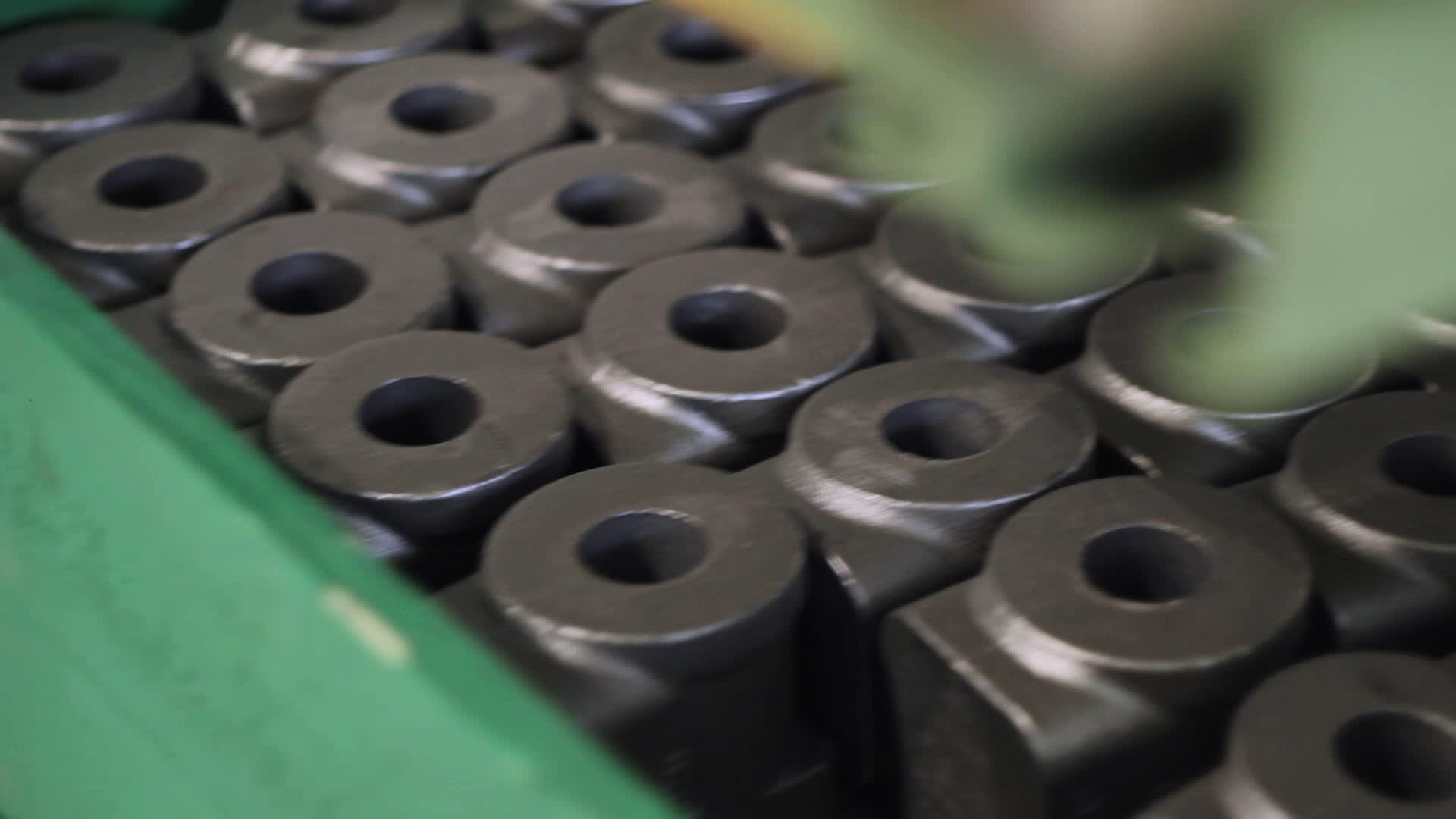 机械零件的制造工艺视频的预览图