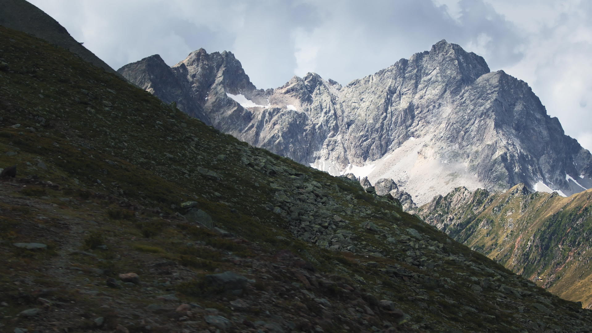 阿尔卑斯山视频的预览图