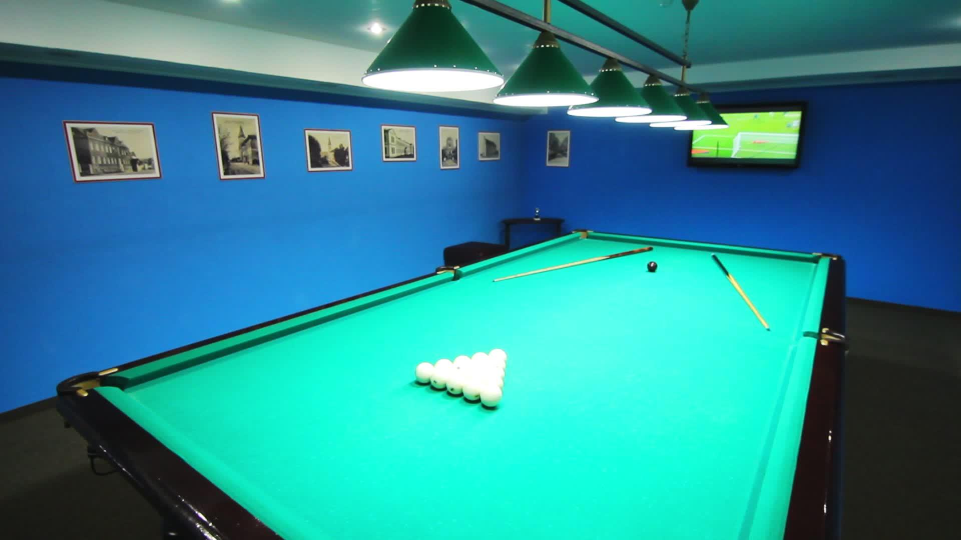 台球游戏台球室背景台球台球俱乐部视频的预览图