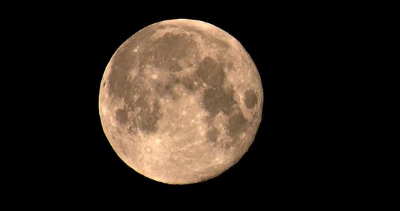4K大月亮月球落下延时视频的预览图