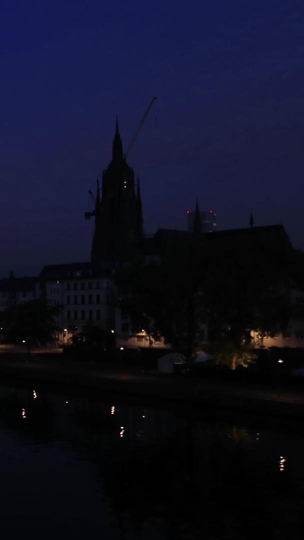 欧洲德国著名城市法兰克福商务金融区早晨延迟视频视频的预览图