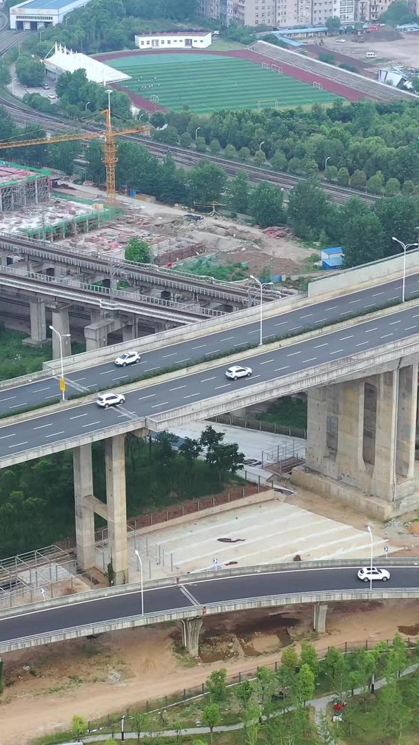 武汉三环线航拍交通视频的预览图