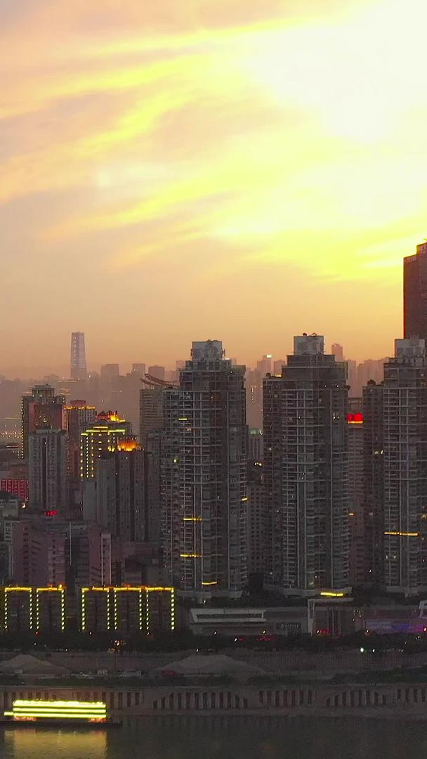 重庆地标千厮门大桥cbd航拍视频的预览图