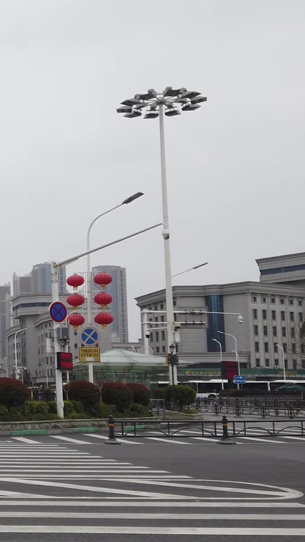 汉口站前广场武汉疫情空无一人视频的预览图