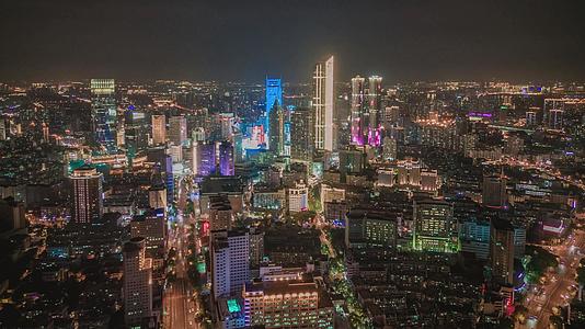 江苏无锡城市4K航拍夜景移动延迟视频的预览图