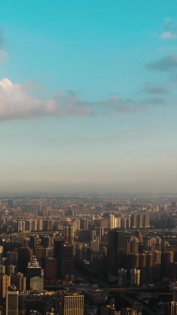 蓝天白云在广州视频的预览图