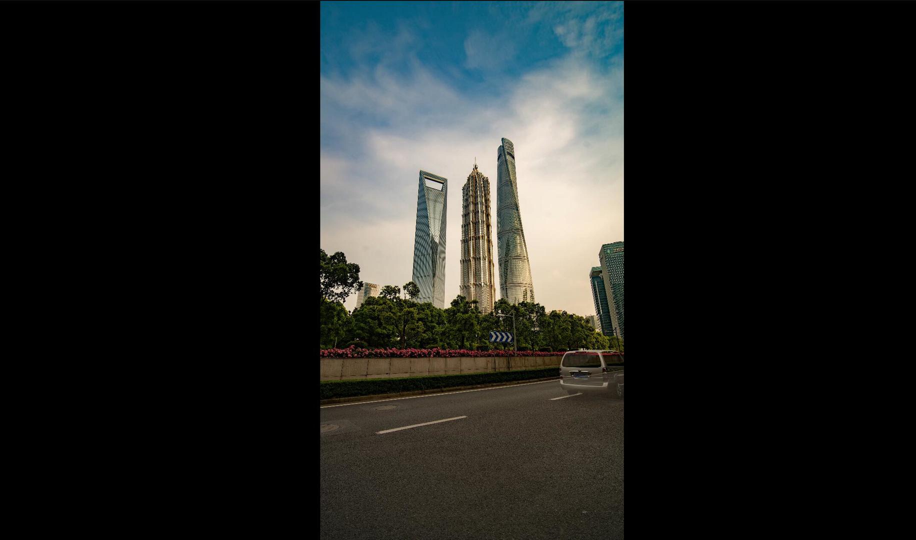 8k竖拍城市地标上海三件套环球金融中心cbd延时摄影视频的预览图