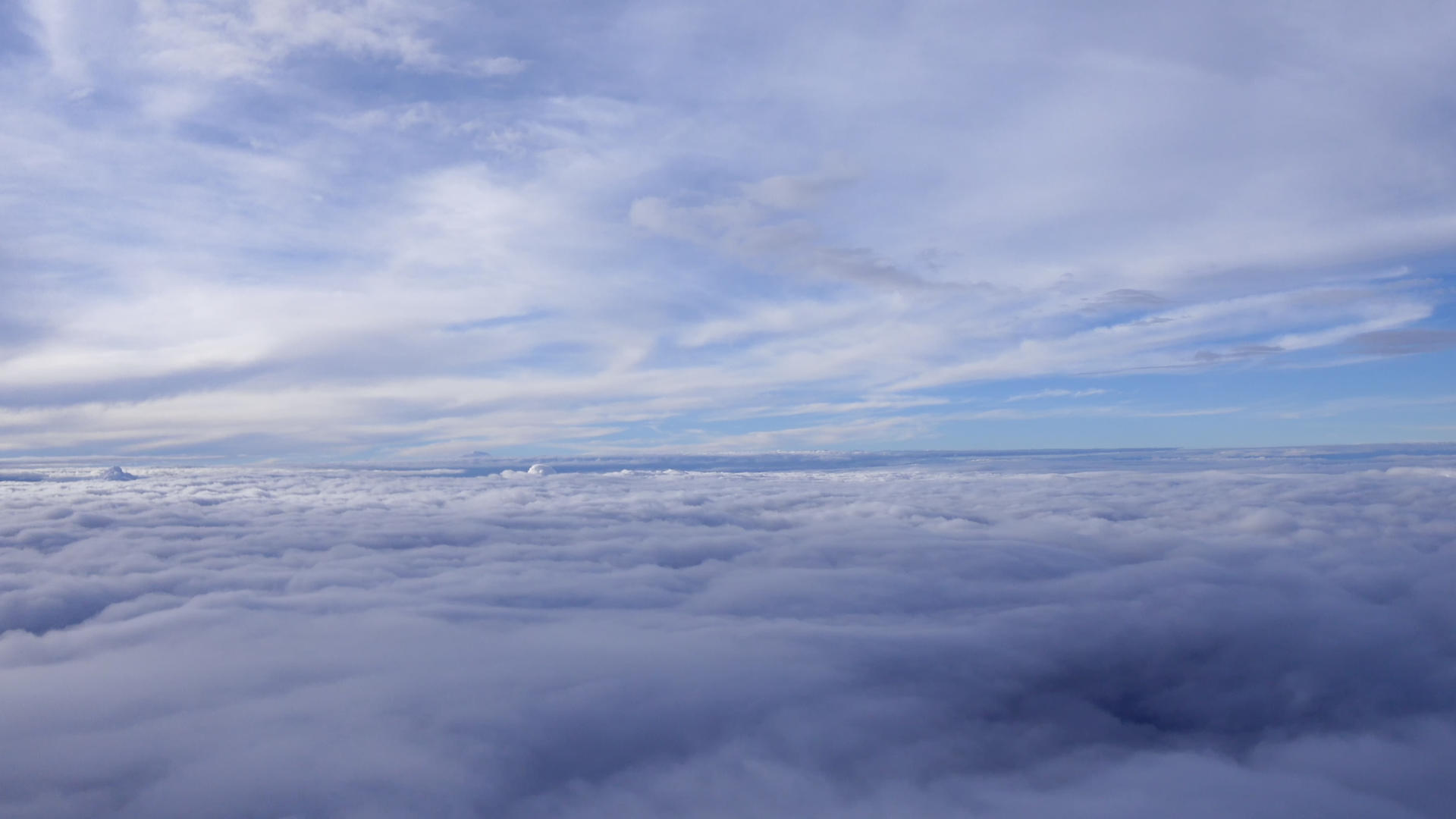 仙境幻觉万米高空云层之上俯瞰云海景观自然世界天空素材视频的预览图