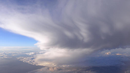龙卷风气流云天空素材视频的预览图