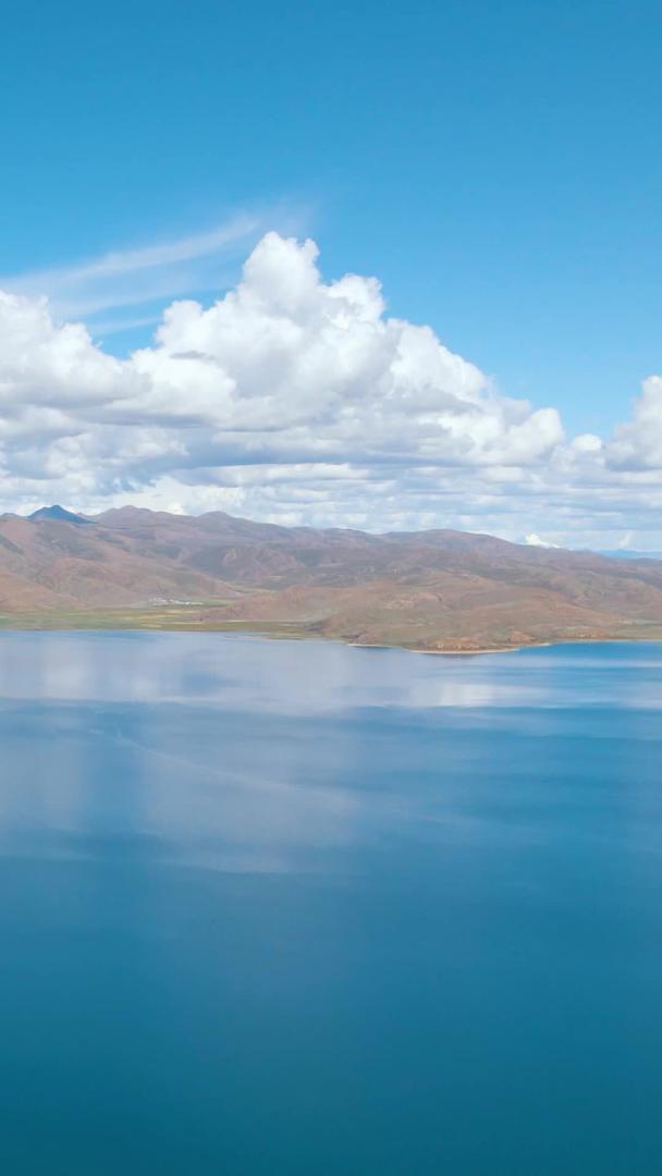 圣湖羊卓雍措金秋藏区视频的预览图