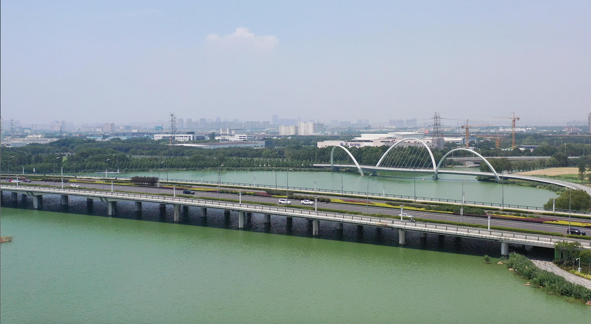 苏州城市交通金鸡湖大桥视频的预览图