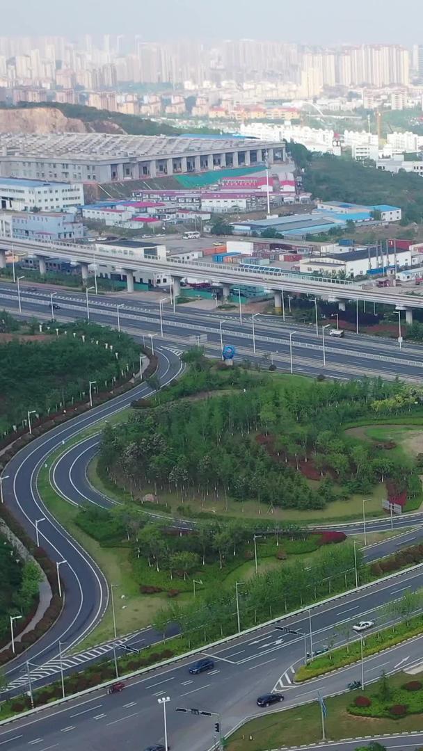 城市交通立交桥航拍视频视频的预览图