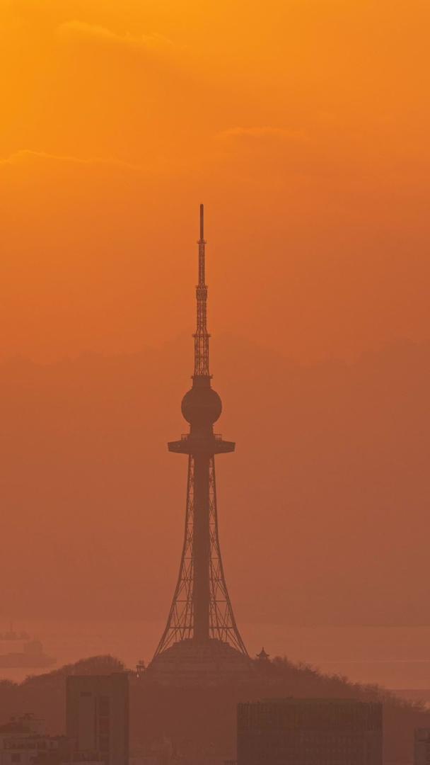 青岛电视塔和夕阳晚霞延迟视频的预览图