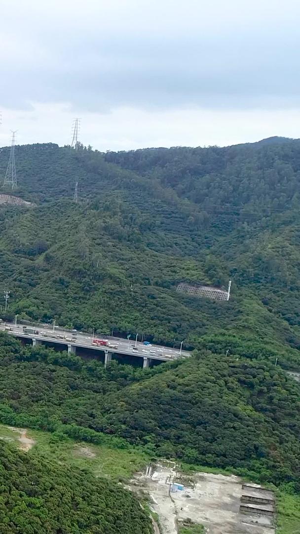 深圳南坪高速公路视频的预览图