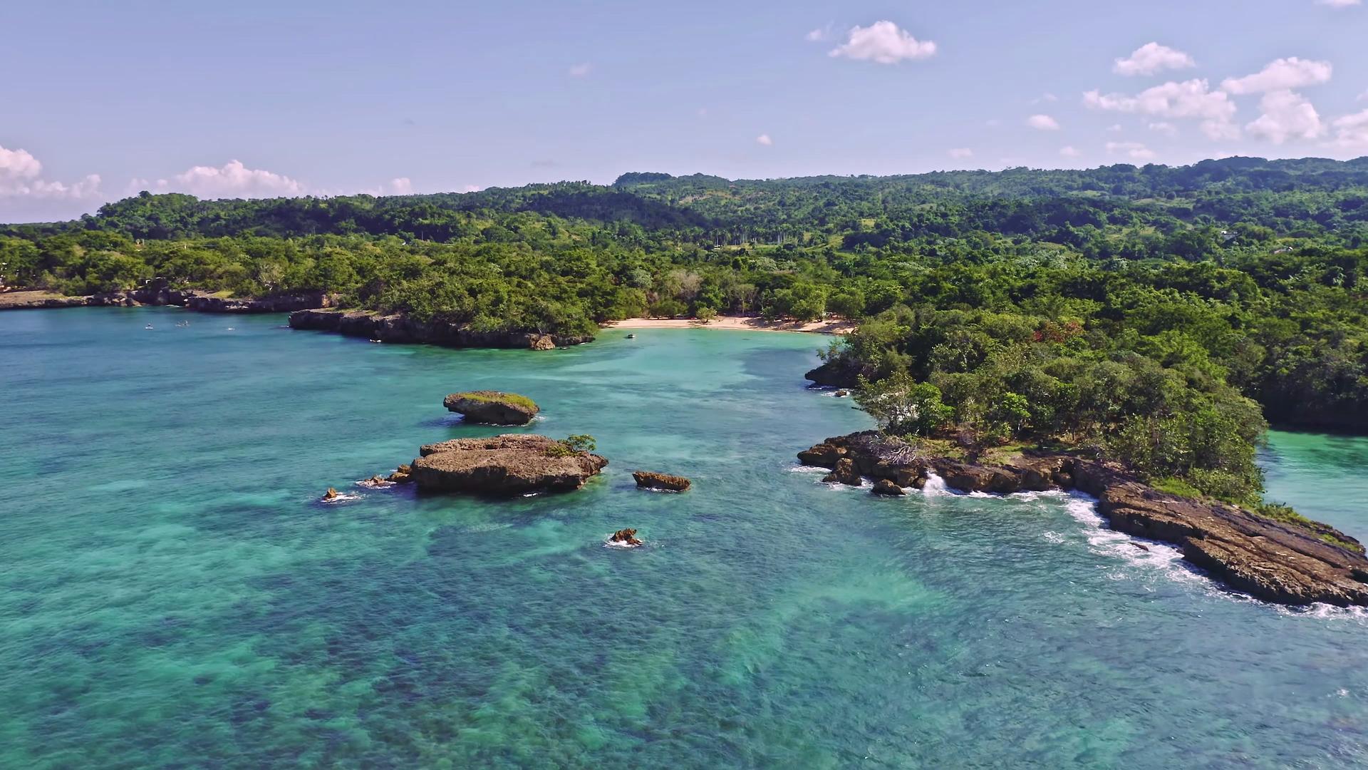 威海海岸线岛屿4K航拍视频的预览图