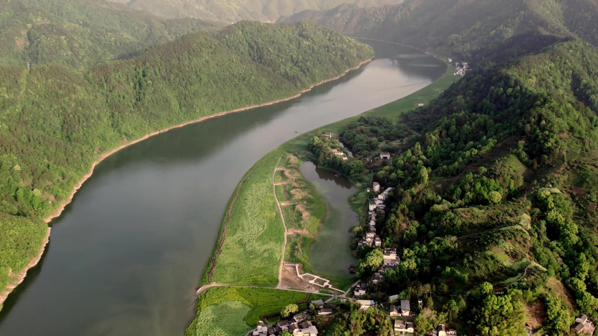 新安江山水画廊风景名胜区航拍风景视频的预览图