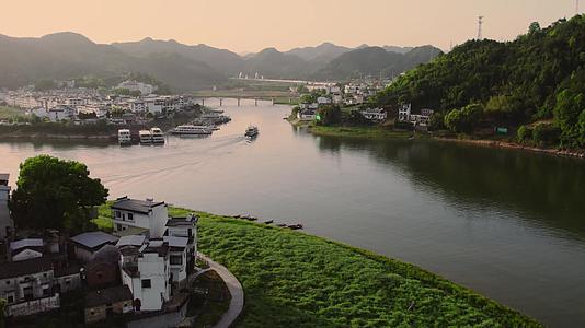 新安江山水画廊风景名胜区航拍风景视频的预览图
