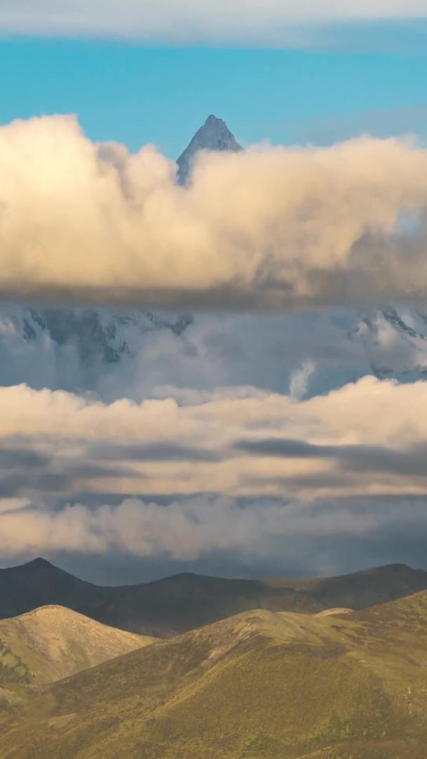 南迦巴瓦雪山延时西藏318国视频的预览图
