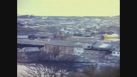 60年代曼彻斯特郊区的风景视频的预览图