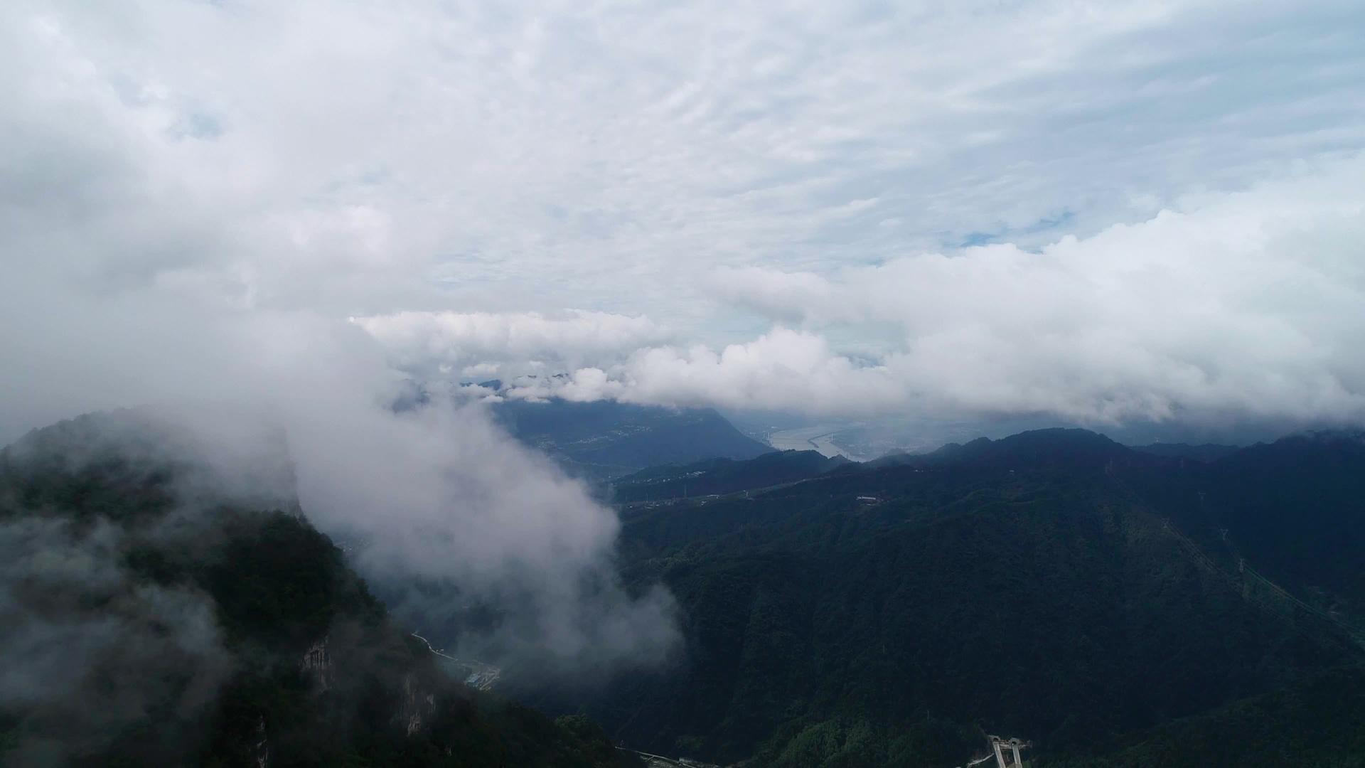 湖北省宜昌三峡山区云海航拍视频的预览图