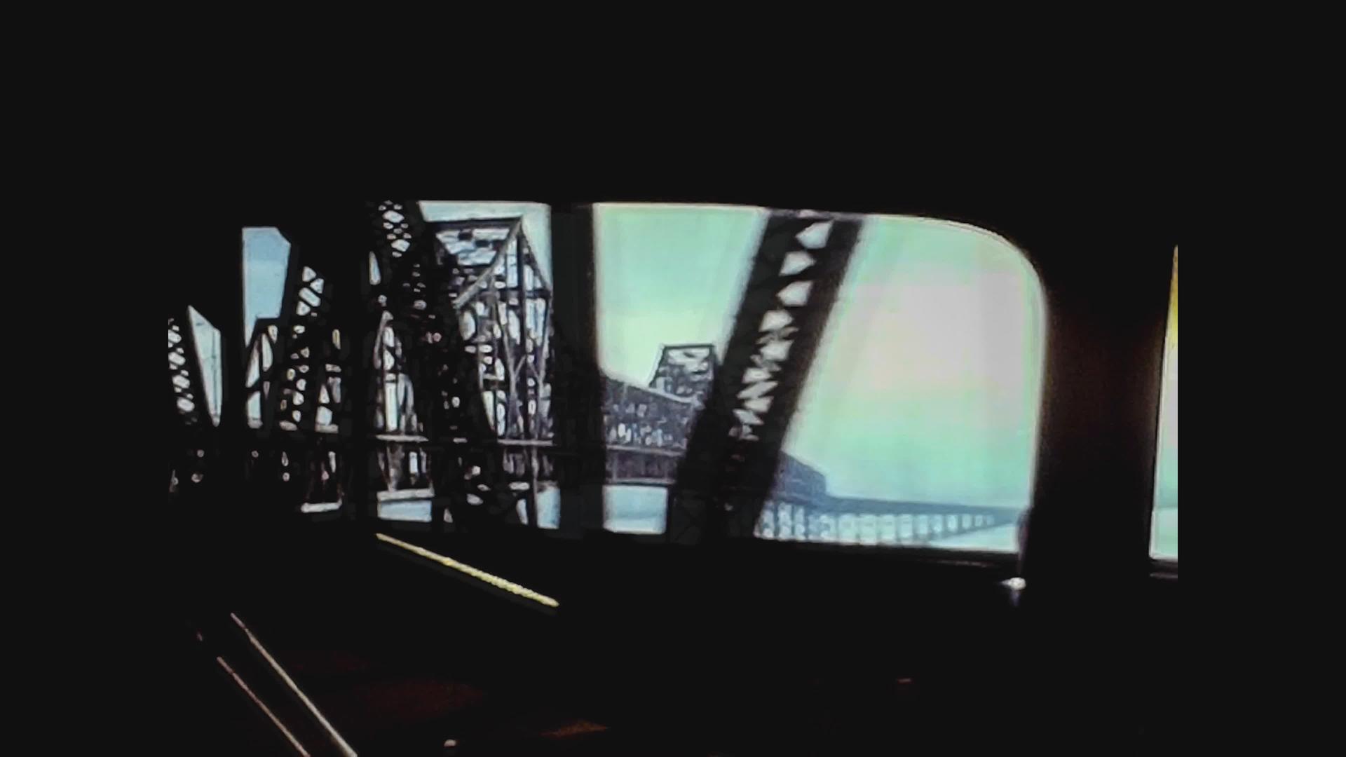1979年在圣弗朗西斯科大桥上旅行视频的预览图