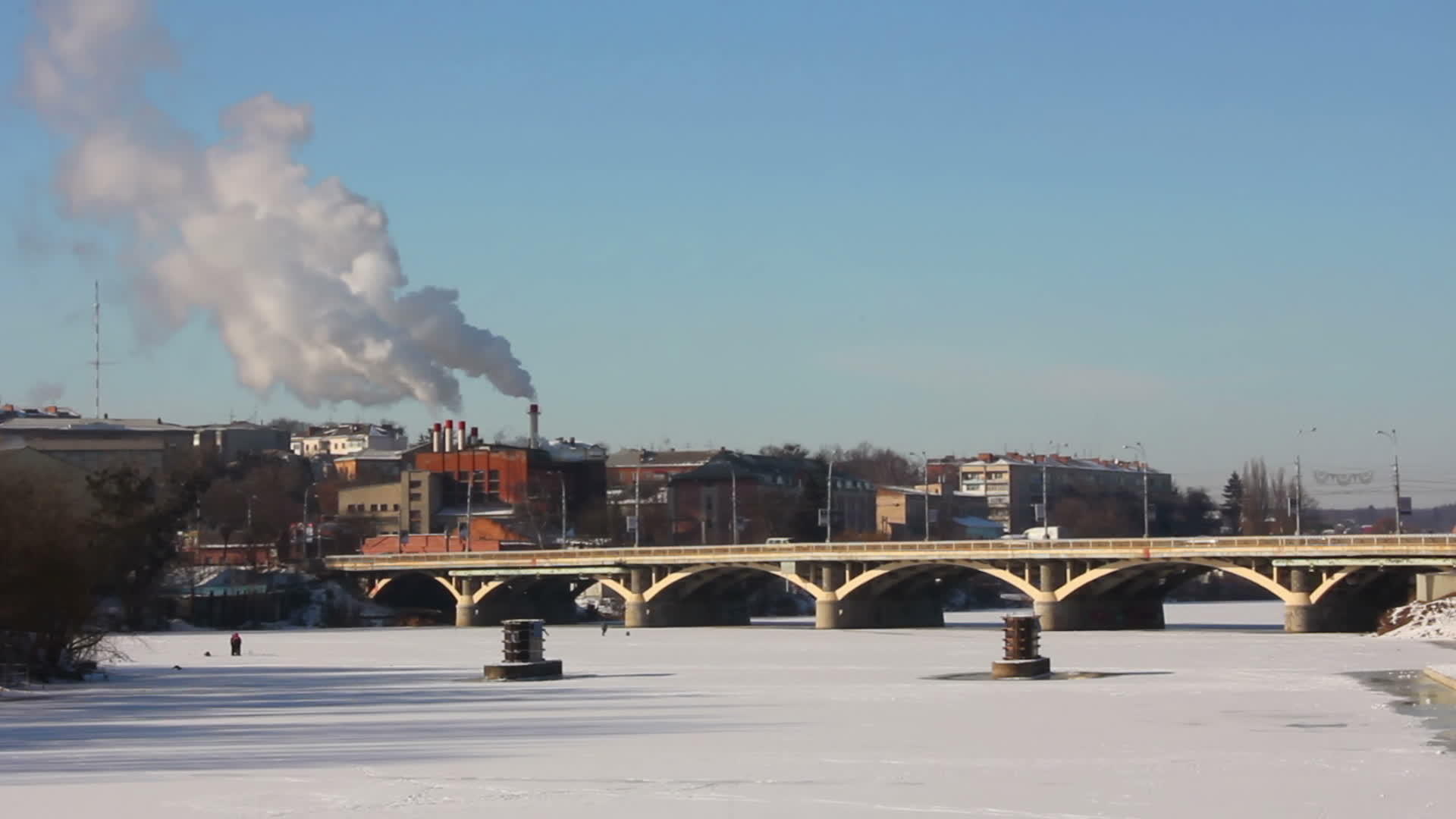 冬季的桥视频的预览图