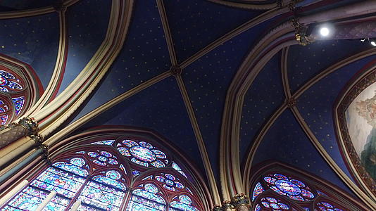 巴黎法郎大教堂视频的预览图