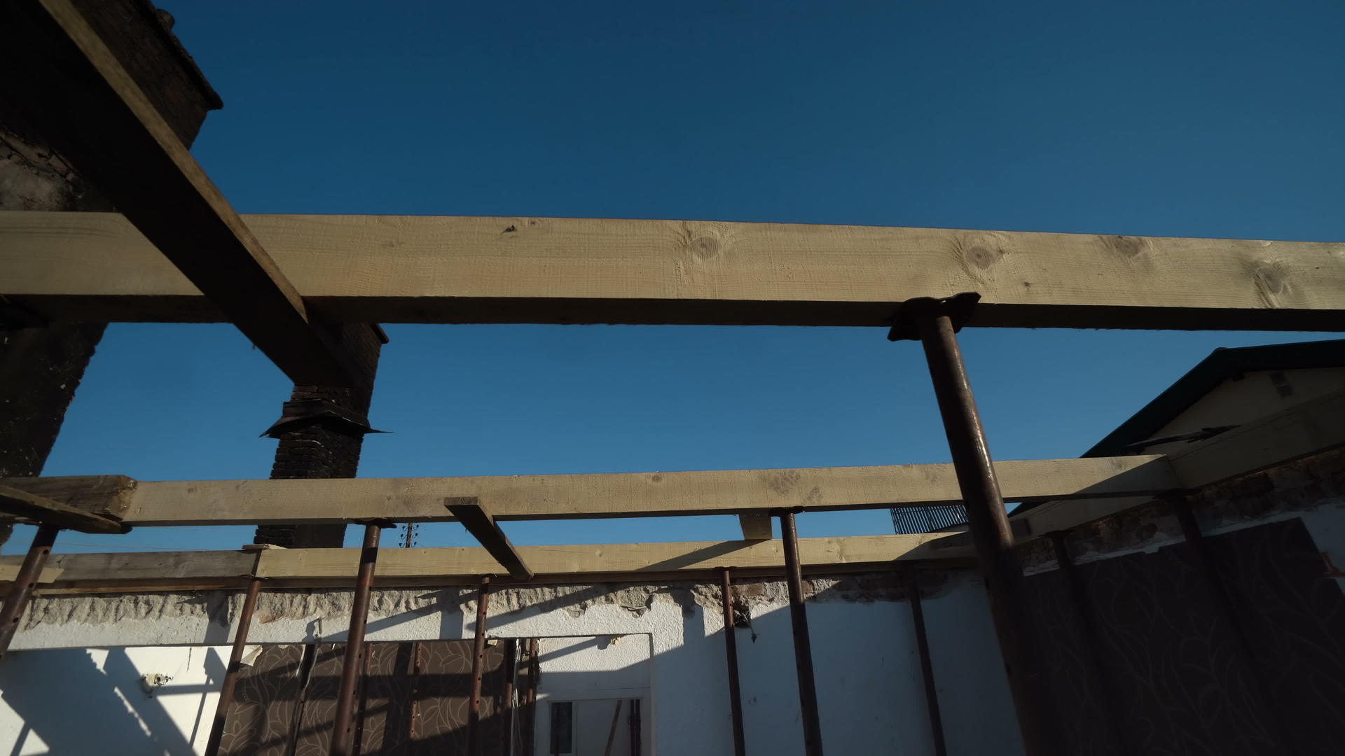 木材成型和准备加固层板视频的预览图