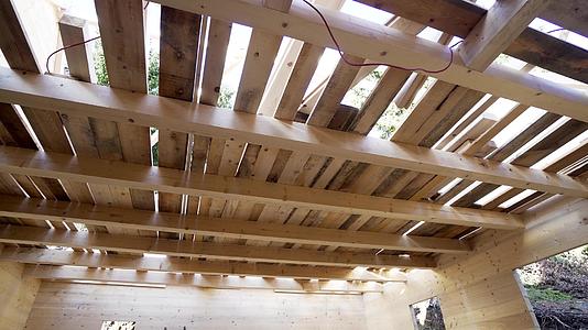 国内建造的木木格卢拉姆农村房屋视频的预览图