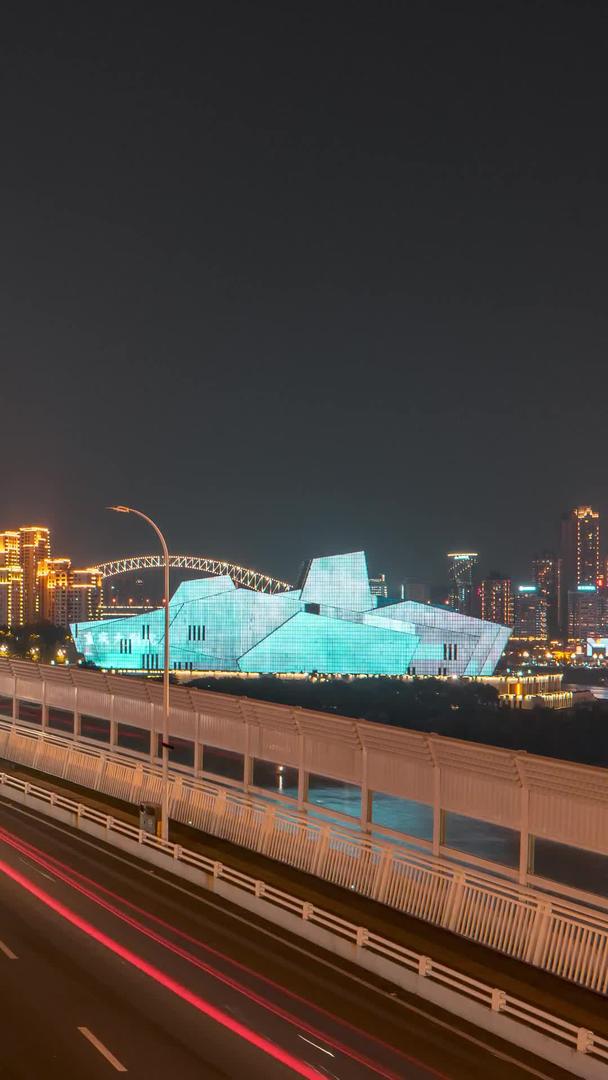 重庆嘉陵江大桥的交通材料延迟视频的预览图