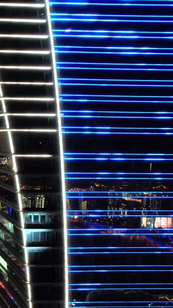 苏州地标建筑东方之门金融中心航拍夜景视频的预览图