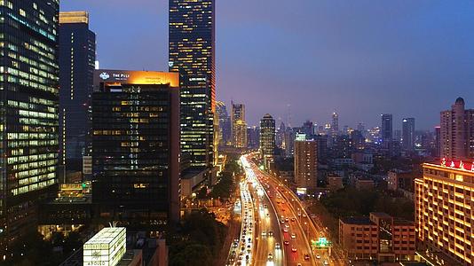 上海延安路高架4K夜景航拍视频的预览图