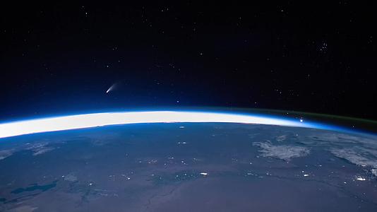 从国际空间站获得的新角度空间视图和日出场景2发子弹视频的预览图