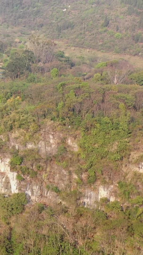贵州安顺黄果树瀑布航拍视频视频的预览图