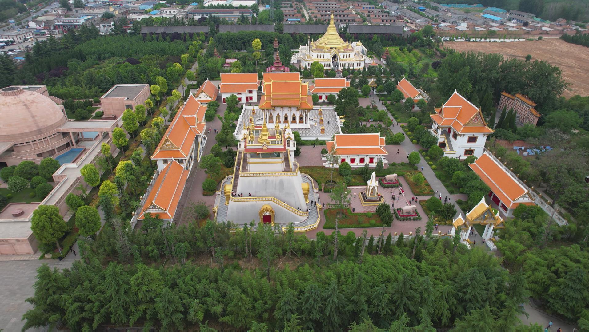 航拍4A景区白马寺景点东南亚风格建筑群视频的预览图