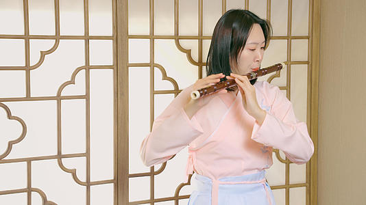 4K中国民乐表演竹笛子视频的预览图