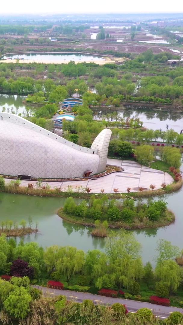 航拍5A洪泽湖湿地公园景工委岛视频视频的预览图