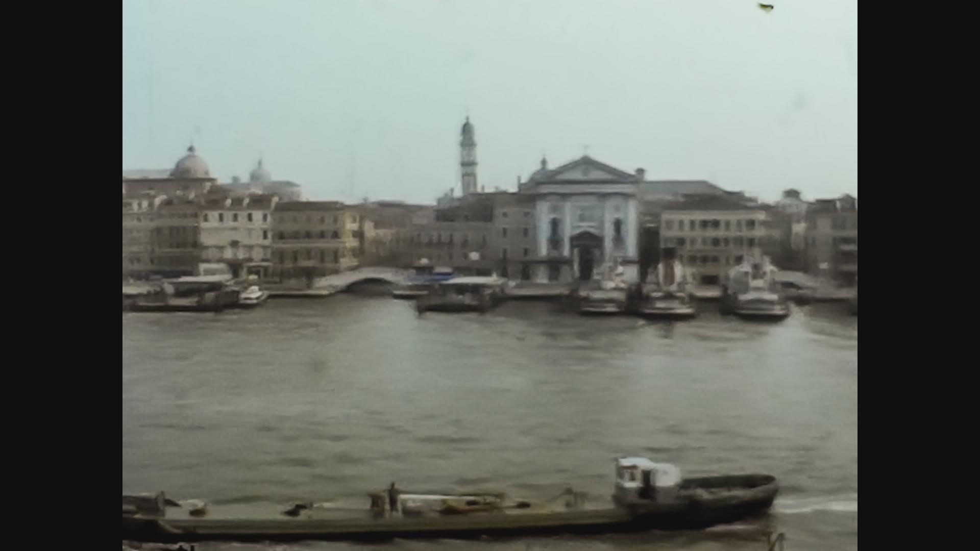 4月2日1973年从海看维尼斯视频的预览图