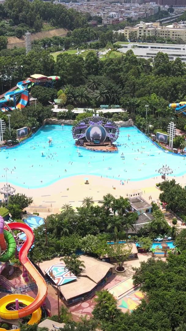 广州长隆水上乐园高清航拍超级造浪池视频的预览图