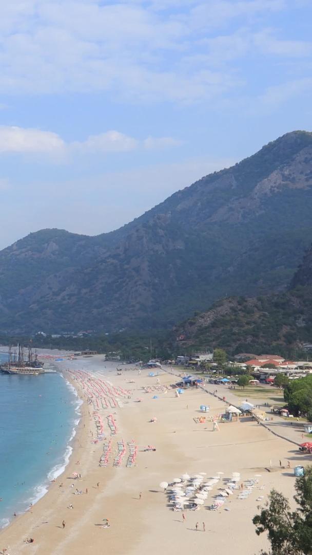 欧洲土耳其蓝色爱琴海岸度假实拍视频视频的预览图