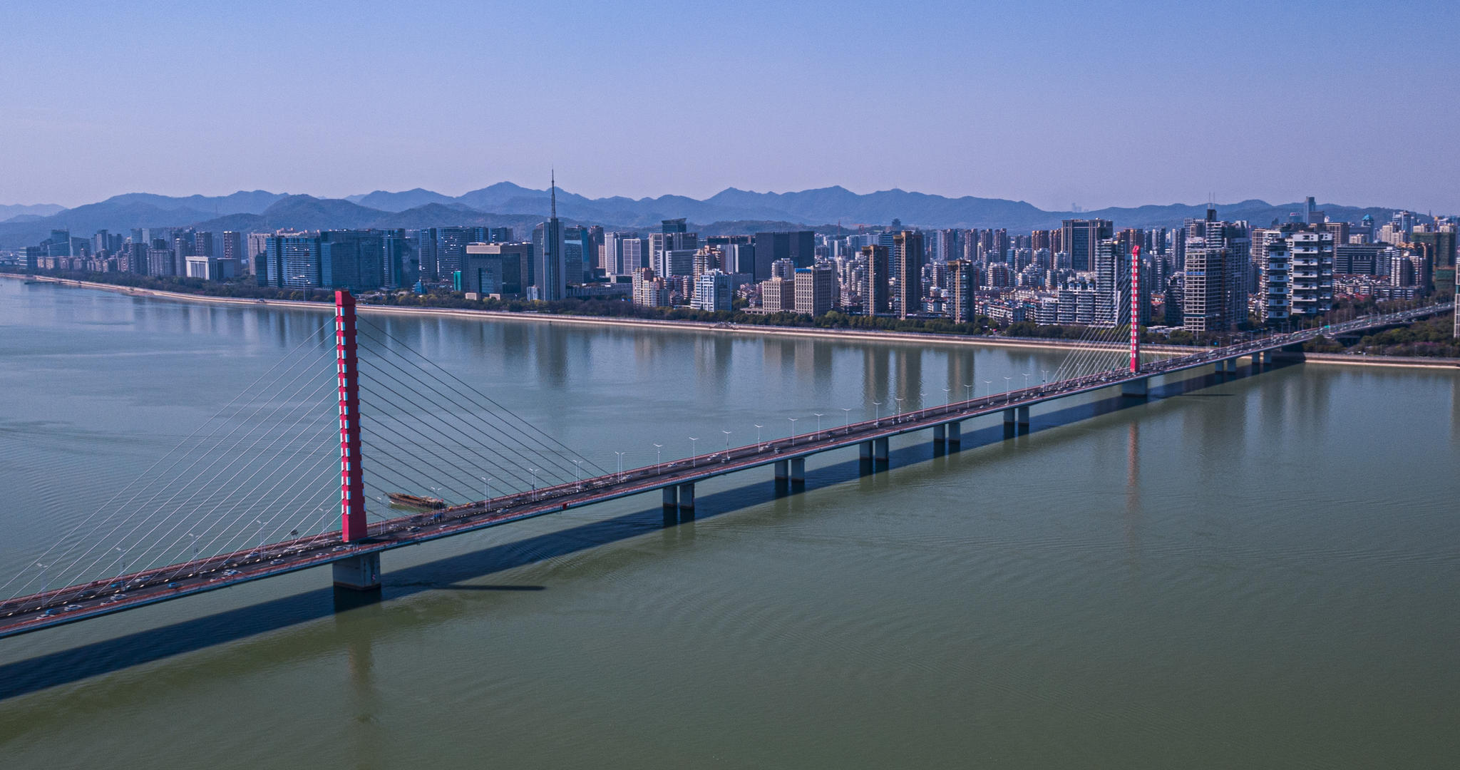 4K航拍钱江三桥延时摄影视频的预览图