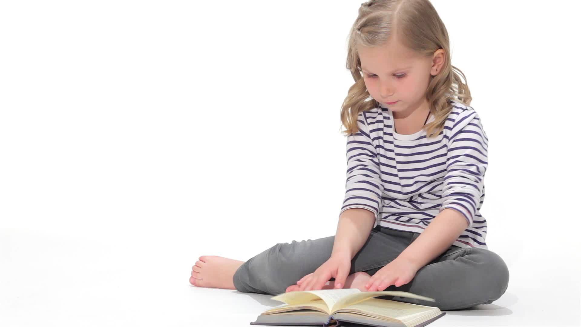 书中的小女孩叶子视频的预览图