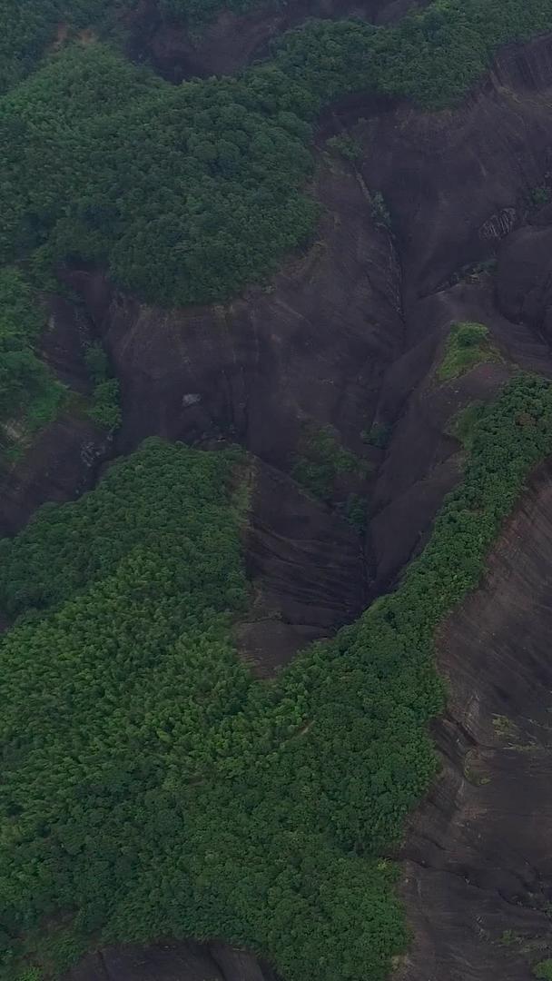 湖南郴州高椅岭丹霞高清航拍地貌视频的预览图