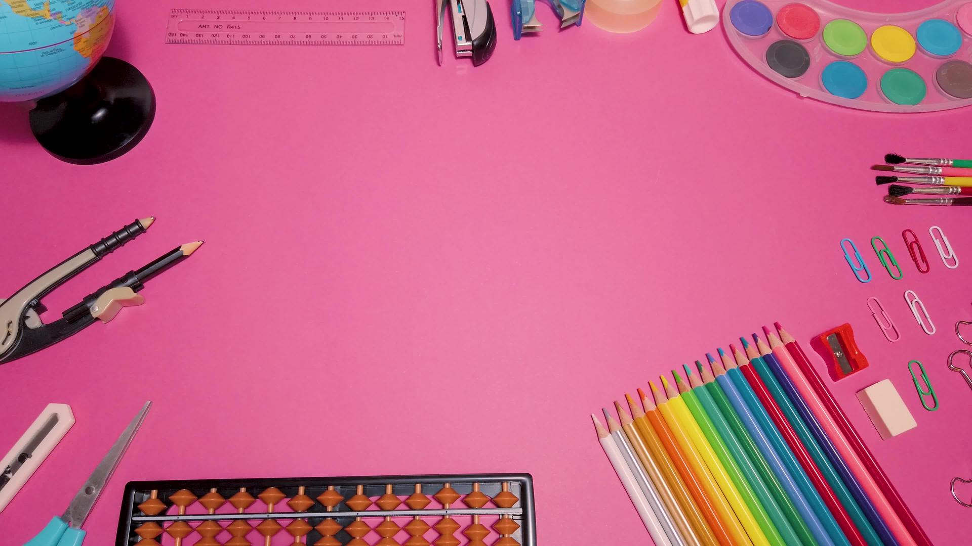 学校用品提供粉色板背景视频的预览图