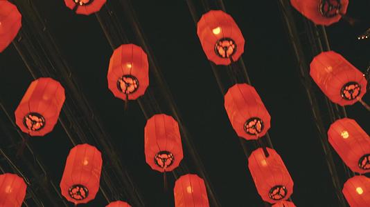 4K拍摄上海豫园龙年灯会实景视频的预览图