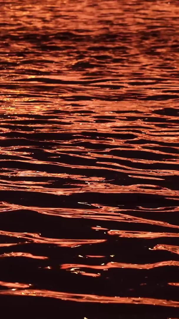 材料升格拍摄长江江景水面灯光反射波光粼粼环境空镜视频的预览图