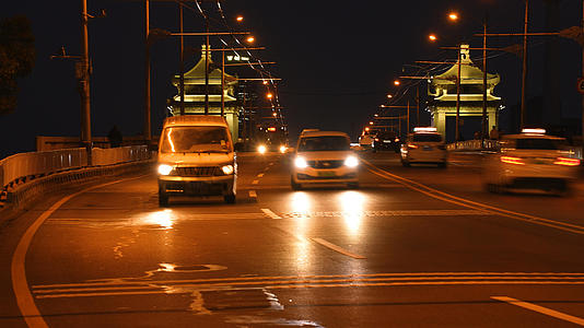 城市夜景灯光交通道路车流4k素材视频的预览图
