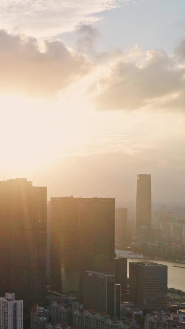 黄昏时分上海陆家嘴日落视频的预览图