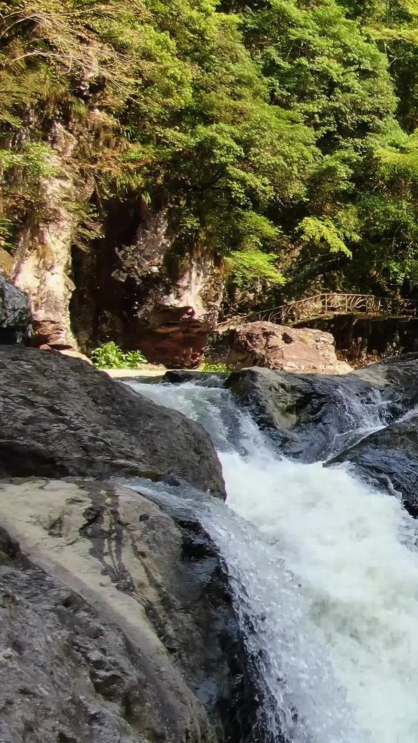 福建鸳鸯溪景区航拍5A景区定溪瀑布视频视频的预览图